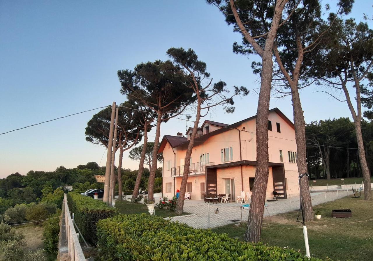 Villa De Ruschi Montacuto Bagian luar foto