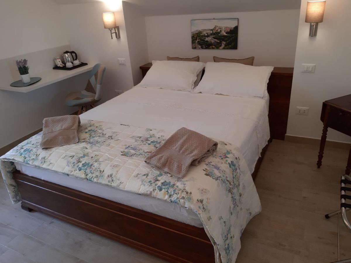 Villa De Ruschi Montacuto Bagian luar foto